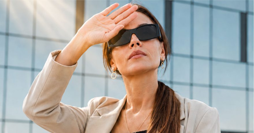 Sole e inquinamento: il rischio dell’esposoma per la nostra pelle